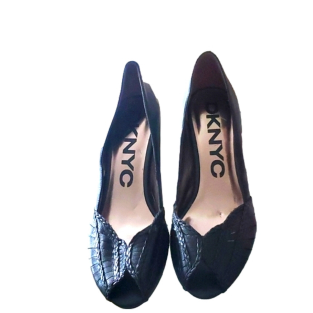 DKNYC BLACK LEATHER SHOE 9.5